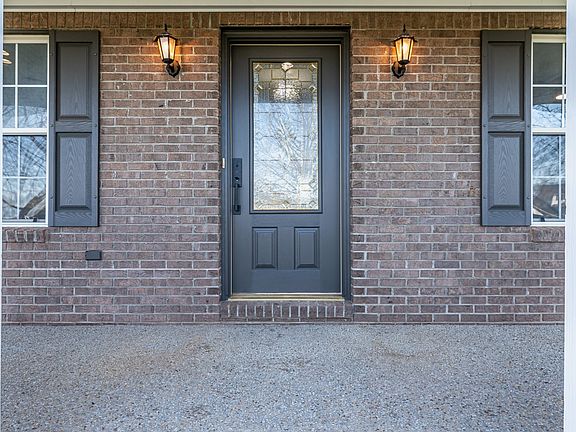 4th image of 2351 Feedmill Rd