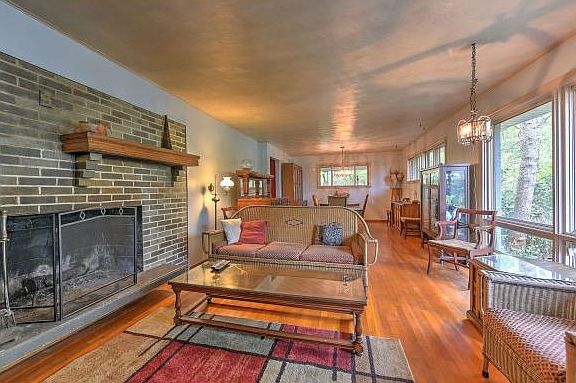 4th image of 1316 Woodland Ave