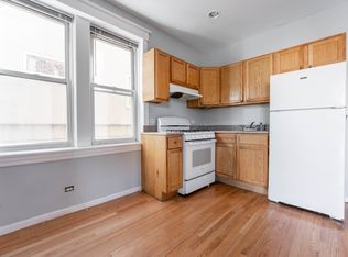 3574 W Wabansia Ave #1F, Chicago, IL 60647