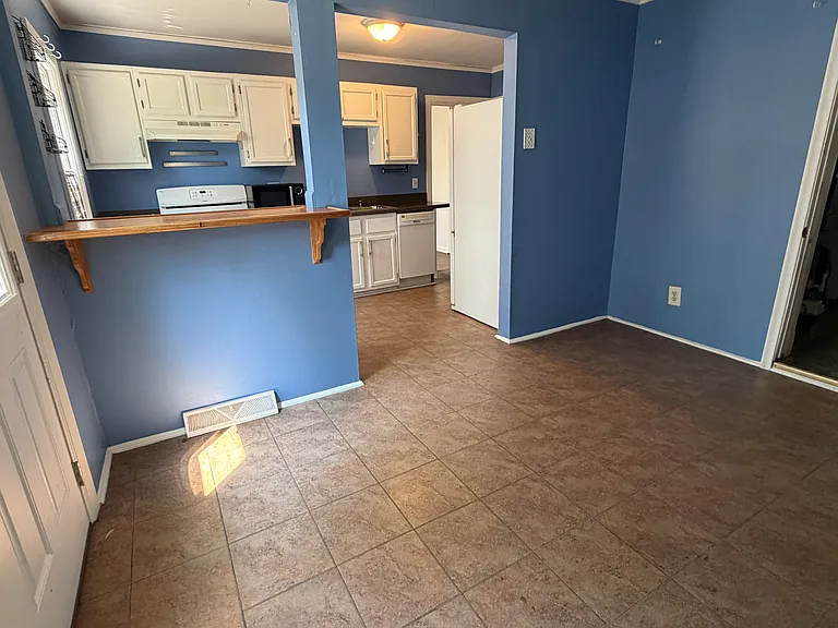2316 Harris St — Photo 16