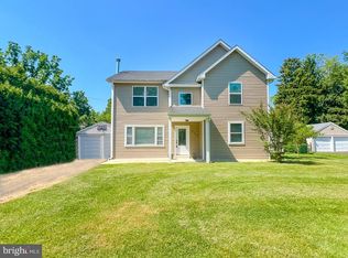 215 W Moreland Ave, Hatboro, PA 19040