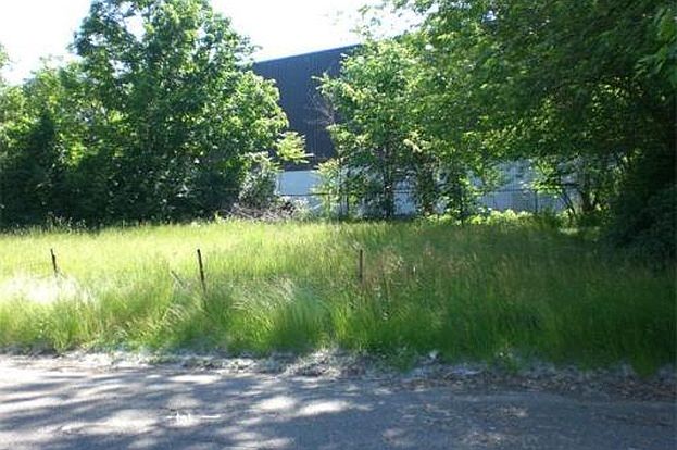 2nd image of Pulaski St