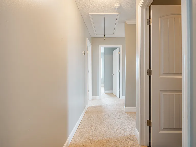 717 Highgrove Ct — Photo 48