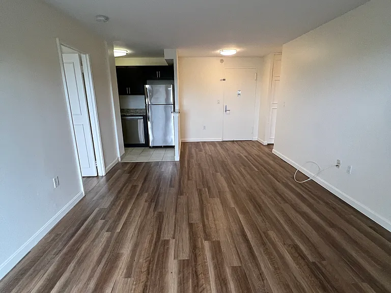 Freeman St — Photo 10