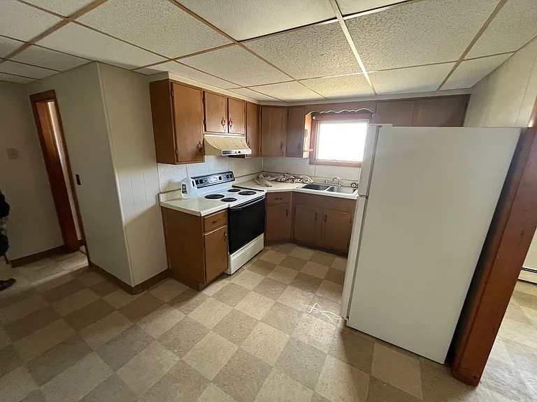 40 Aroostook Ave #4 — Photo 3