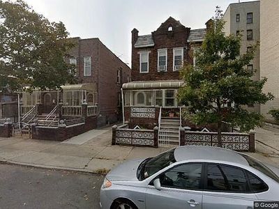 2072 E 18th St, Brooklyn, NY, 11229