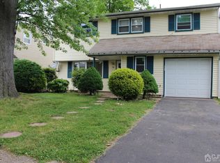 70 Madison St, Iselin, NJ 08830