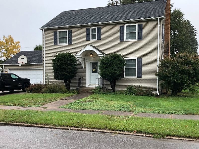 1st image of 400 S Foster St