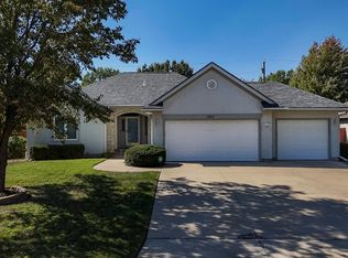 3713 SW Lincolnshire Rd, Topeka, KS 66610