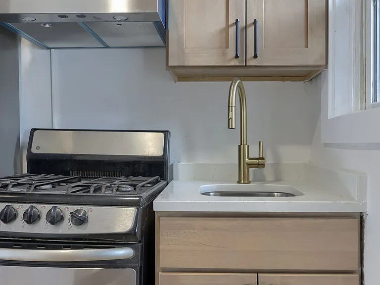 147-149 Church St #303 — Photo 5