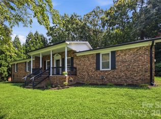 806 Danbrook Cir, Lincolnton, NC 28092