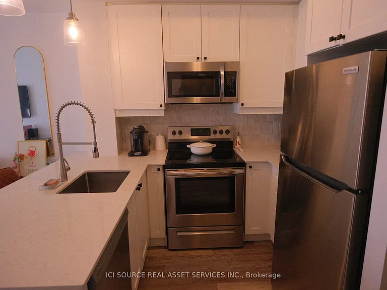 50 Lakebreeze Dr #421 — Photo 13