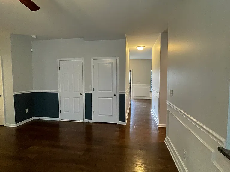918 Rockleigh Dr — Photo 16