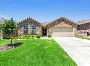 1809 Trace Dr, Aubrey, TX 76227