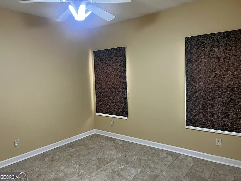 423 Cobblestone Way — Photo 11