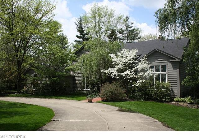 1st image of 24300 Union Cir