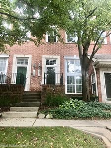 1320 S Main St, Royal Oak, MI, 48067