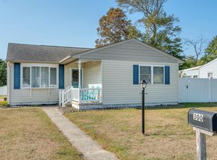 300 Hollywood Ave, Villas, NJ 08251