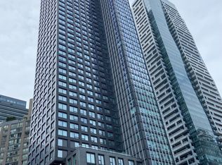 8 Wellesley St W #4609-C01, Toronto, ON M4Y 1E7