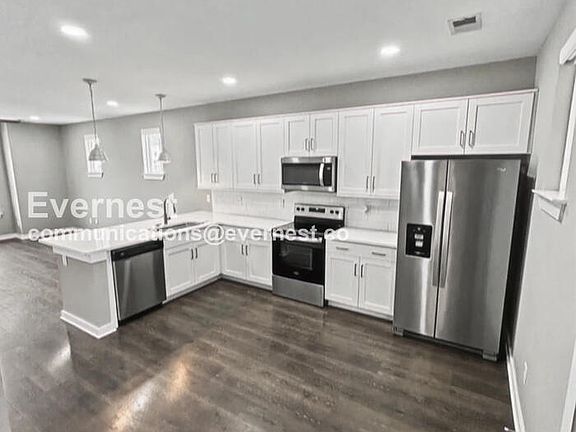3rd image of 608 Mason Ward Pl