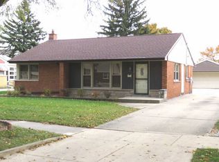 781 E Lincoln Ave, Des Plaines, IL 60018