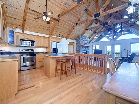 4th image of 120 Big Sky Dr