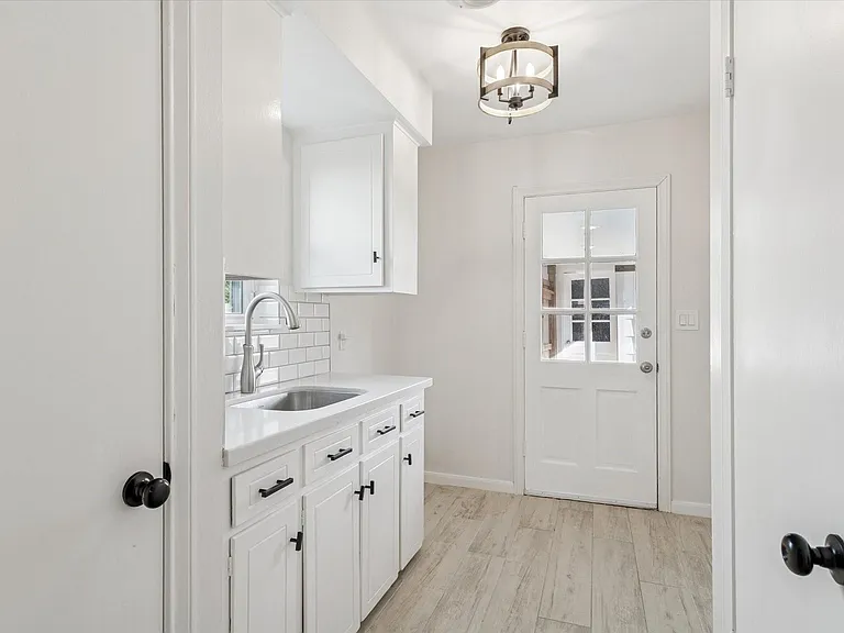 2127 Blue Willow Dr — Photo 16