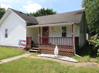 402 E Pearl St, Danvers, IL 61732