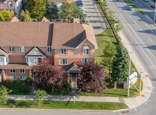 10 Lakepointe Dr, Ottawa, ON K4A 5E3