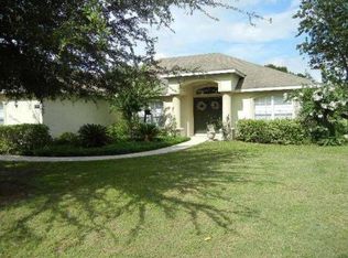 32550 Wolfs Trl, Sorrento, FL 32776