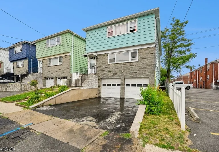 51 Tremont Ter — Photo 2