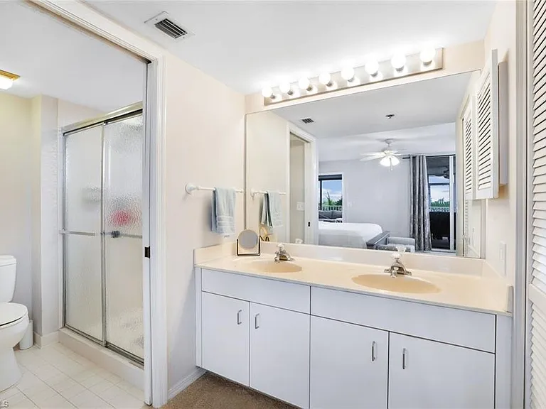 5550 Heron Point Dr #304 — Photo 9