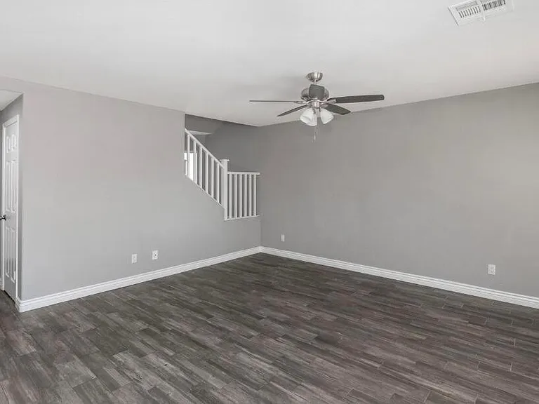 23949 W Hadley St — Photo 8