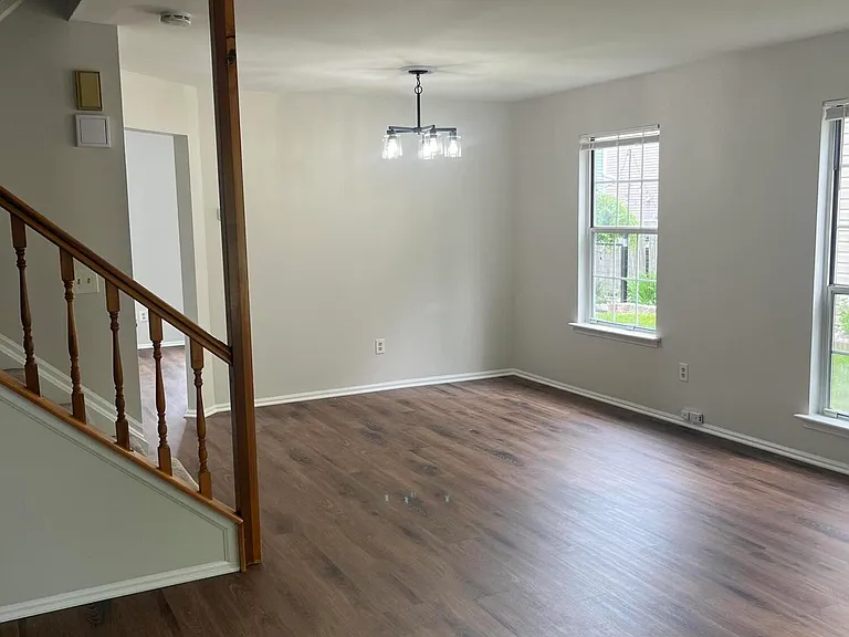 157 Malibu Dr — Photo 3