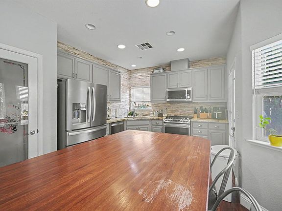 5th image of 5308 Spaulding Ct