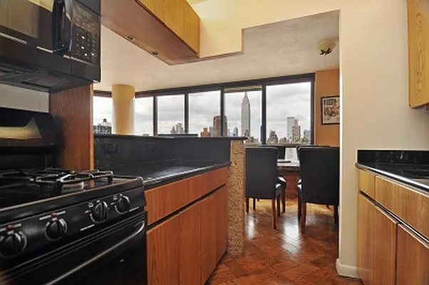 Rented by Citi Habitats | media 31