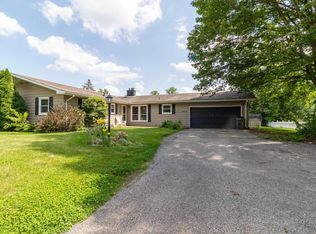 30046 Westlake Dr, Elkhart, IN 46514