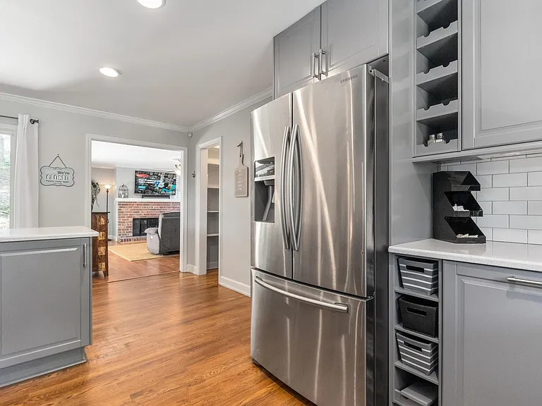 3926 Pineview Dr SE — Photo 14