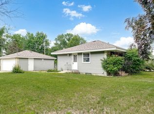 8592 Hadley Ave S, Cottage Grove, MN 55016