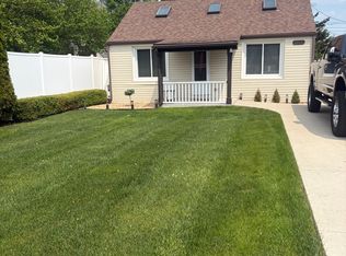 2465 Eastern Ave, Rochester Hills, MI 48307