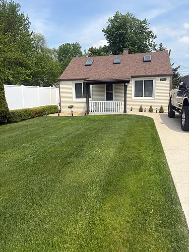 2565 Eastern Ave Photo 1