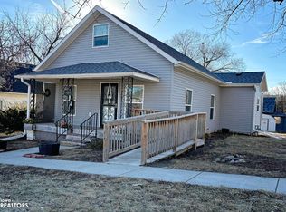 901 Maple St, Atlantic, IA 50022