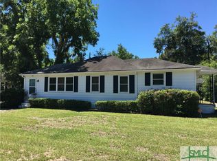 1917 E Derenne Ave, Savannah, GA 31406