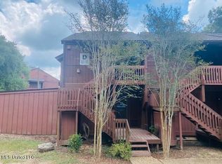 128 Lakeside Villa #D, Diamondhead, MS 39525