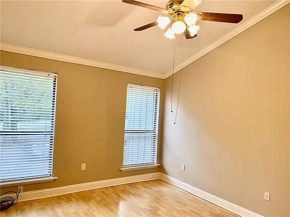 4th image of 640 Tete Lours Dr APT 2