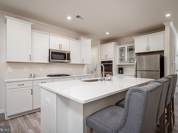 5th image of 20564 Cattail Creek Ln