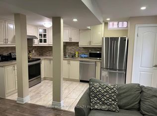 5565 Bollington Dr, Mississauga, ON L5V 2H4