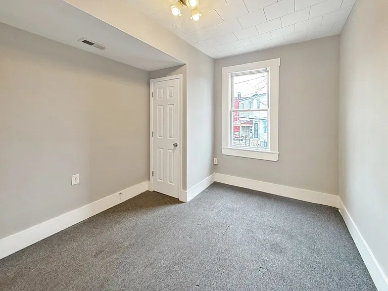 2113 Belair Rd — Photo 13