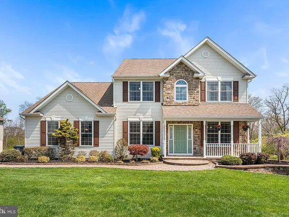 3052 Samantha Way, Gilbertsville, PA 19525