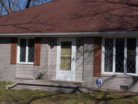 3rd image of 837 W Rockwood St